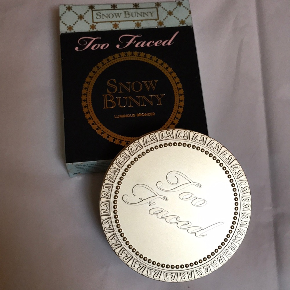 TOO FACED SNOW BUNNY